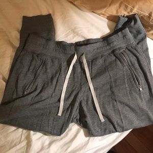Lightweight joggers
